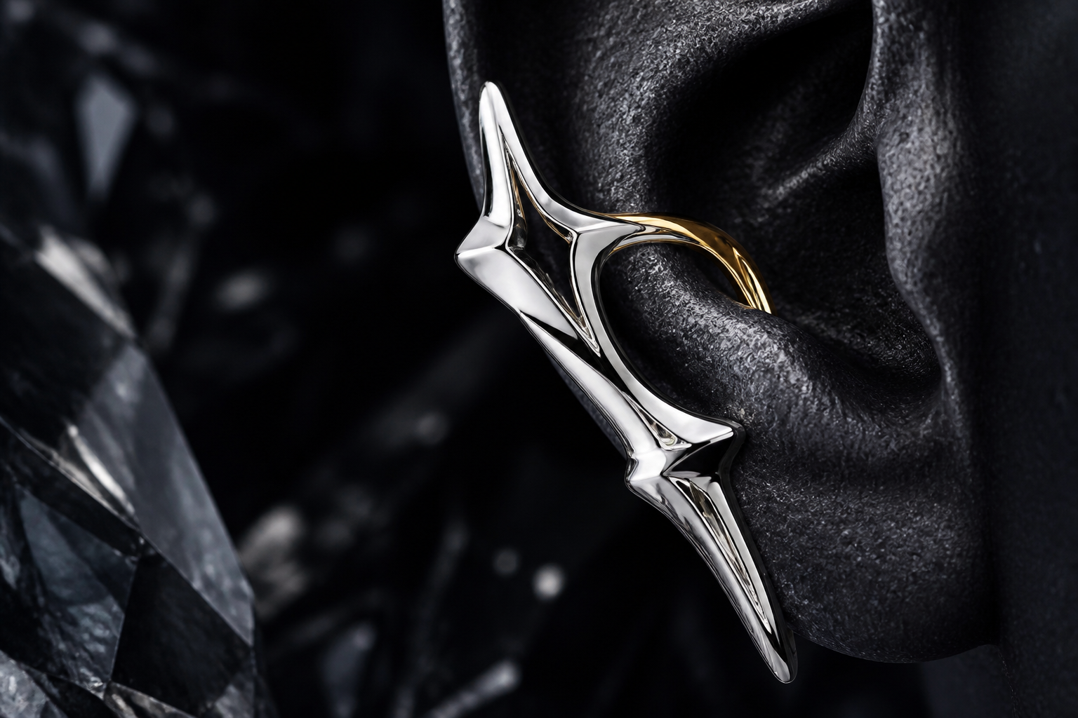 Sculptural ear cuff